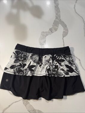 Lululemon In A Flash Skirt Skort Stretch Brisk Bloom Black White Tennis 6